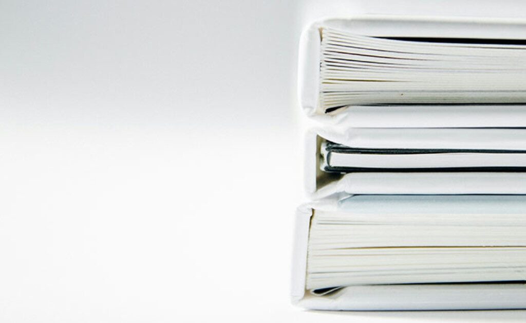 Libros contables obligatorios para autónomos y pymes.